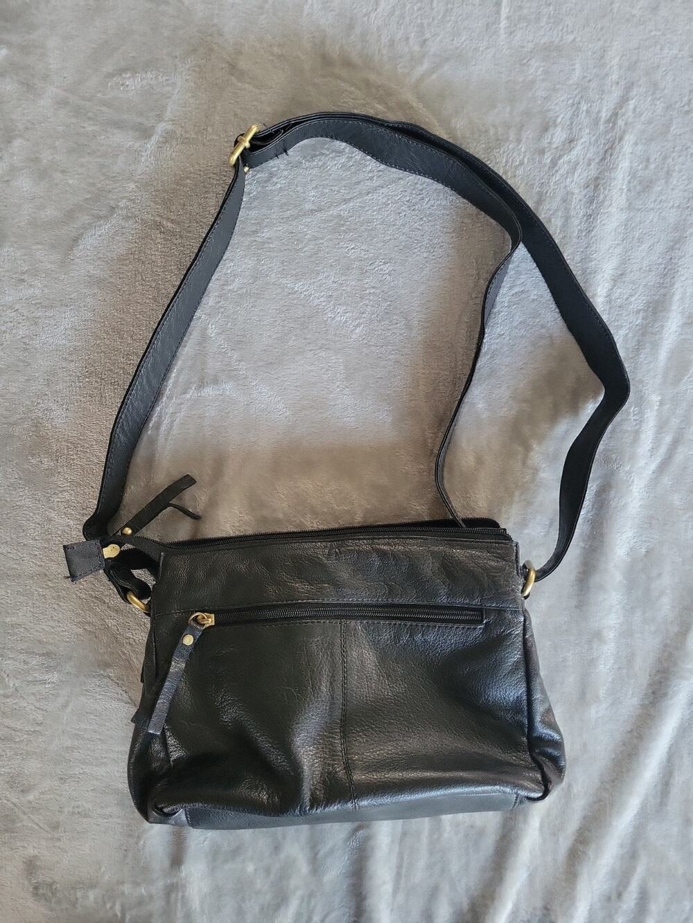 Great American Leatherwork Black Leather Crossbody Bag Multi Zip Soft Minimalist
